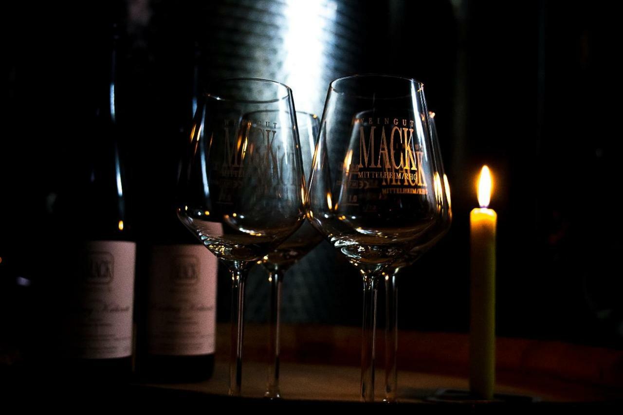 Ferienzimmer Weingut Mack โอสตริช-วินเคิล ภายนอก รูปภาพ